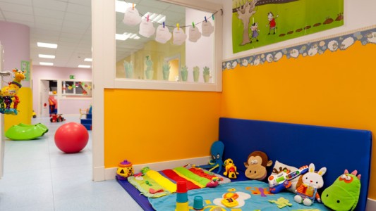 La Corte ordenó que se reglamente la ley que obliga a empresas a contar con guarderías para los hijos de sus empleados