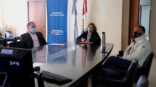 El Gobierno convoca a docentes y adelanta que "no hay margen para mover la oferta salarial"