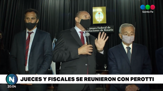 El gobernador se reunió con jueces y fiscales, en Rosario: "de esto se sale con más trabajo"