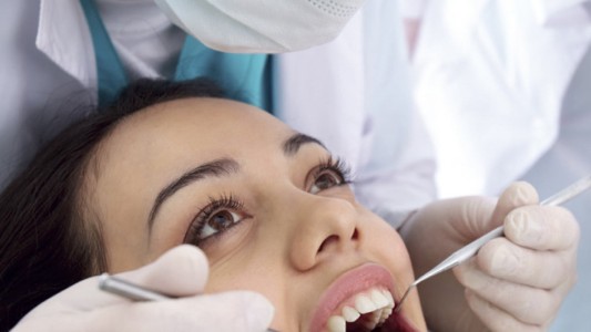 Campaña de prevención contra el cáncer bucal en la Costanera Oeste