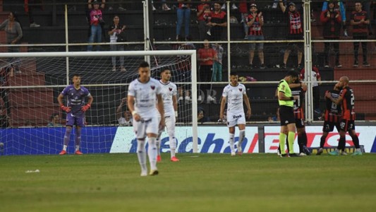Colón perdió de visitante por 2 a 0 ante Patronato