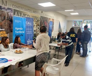Con numerosos servicios, Santa Fe + Cerca estará en Aristóbulo del Valle hasta el jueves