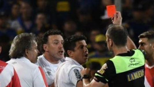 Estalló Milito tras la derrota:"Boca es un imperio, todos querían que pasen ellos"