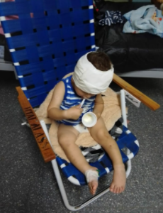 El bebé al que se le cayó mampostería en un colegio evoluciona favorablemente