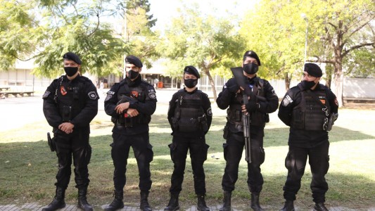 La provincia otorga un nuevo suplemento especial para reponer uniformes policiales
