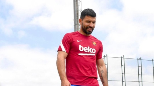 "Siempre positivo": el mensaje de Agüero en medio de las versiones sobre su retiro