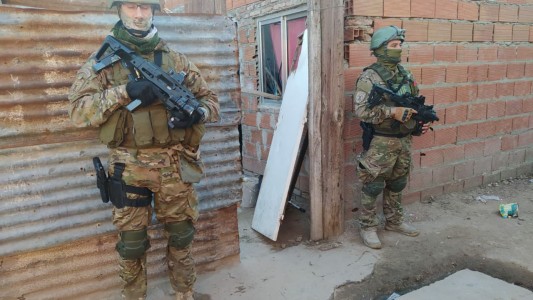 Megaoperativo en Rosario: realizaron allanamientos y hay cuatro detenidos