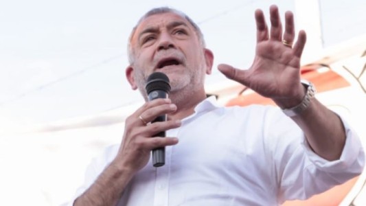 Luis Juez: "Alberto Fernández debe definir si quiere ser el Presidente de los argentinos o un puntero de La Cámpora"