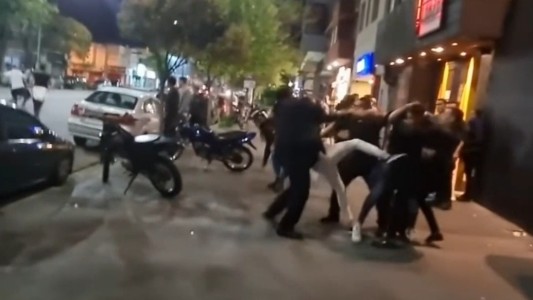 Mar del Plata: Salieron de un boliche y protagonizaron una batalla campal