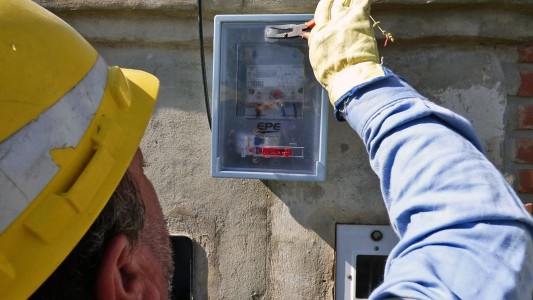 EPE alerta que aumentará sanciones para quienes incurran en conexiones irregulares