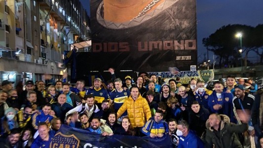 Una Nápoles emocionada recordó a Maradona con una caravana de hinchas y los colores de Boca