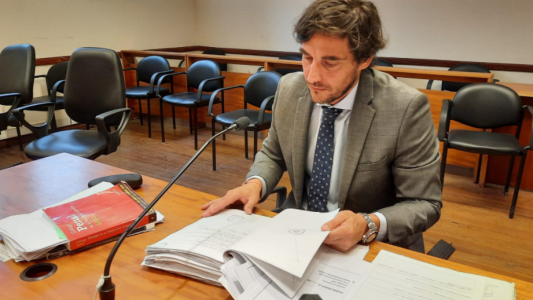 Imputaron a los 3 presuntos quemacoches acusados de incendiar 6 autos