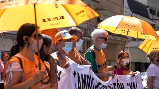 Por descuentos en sus salarios, Siprus suspende atención en hospitales y centros de salud