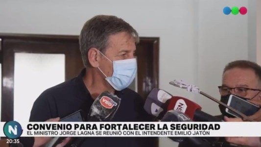 La Municipalidad firmó un convenio con el Ministerio de Seguridad para adquirir cámaras