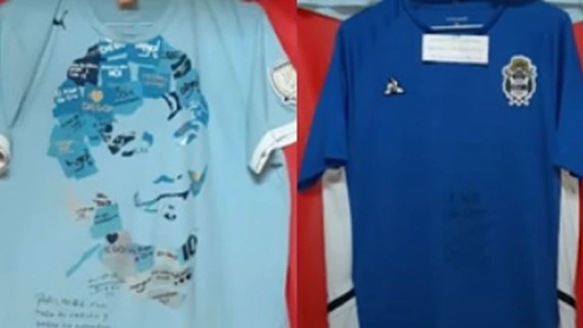 Robaron dos camisetas autografiadas por Maradona de la sede de las Madres de Plaza de Mayo