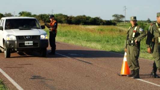 Gendarmería secuestró 15 toneladas de un precursor químico usado para  fabricar cocaína