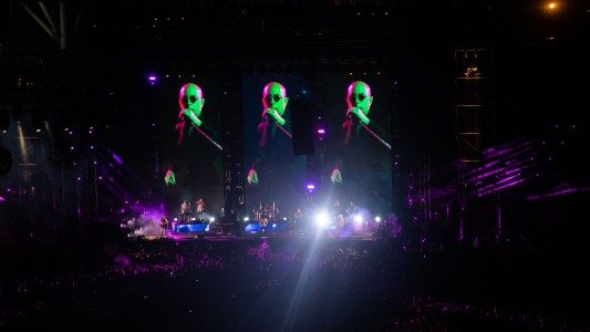 El Indio Solari estrenó tres canciones en el show de Los Fundamentalistas