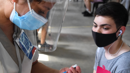 Este lunes se vacunará a niños y niñas con segundas dosis de Sinopharm