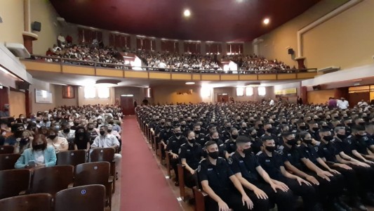 Egresaron 333 auxiliares en seguridad pública que se incorporarán a la Policía de Santa Fe