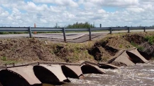 Se desmoronó un puente del principal corredor de camiones con granos que une Rosario con Bahía Blanca