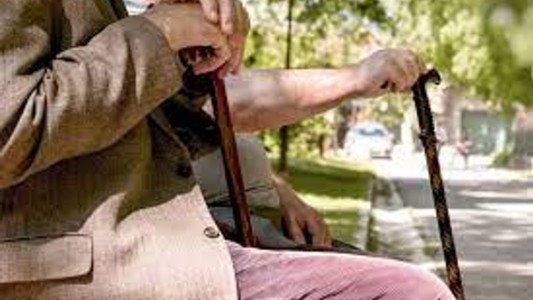 Bono de 8.000 pesos: Quiénes y cuándo lo cobran