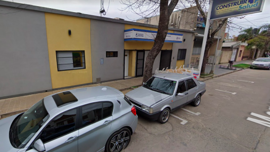 Ataque mafioso contra la sede de la UOCRA en San Lorenzo