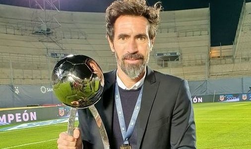 Es oficial: Domínguez comunicó su decisión de alejarse de Colón