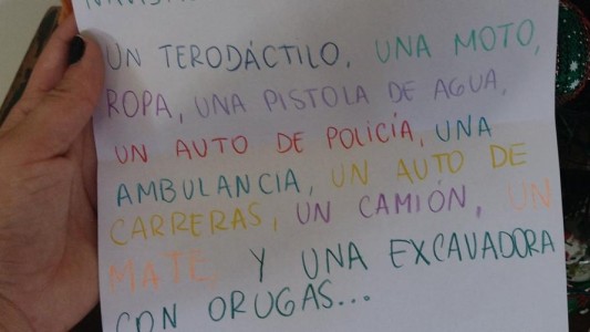 Cartas navideñas virales: Un terodáctilo, un Quilmes campeón y un beso al abuelo