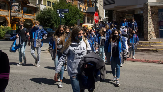 Reprograman viajes de egresados a Bariloche ante el aumento de casos de coronavirus
