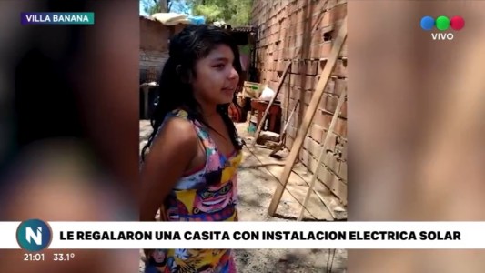 La historia de Iris: alumna premiada que estudia para sacar a su familia de la miseria