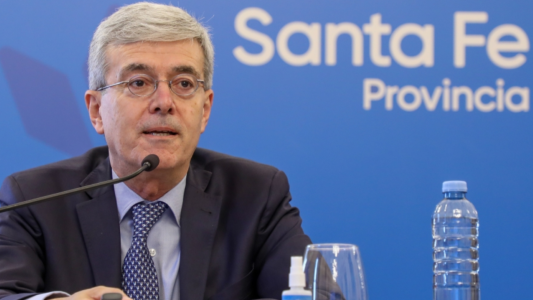 Agosto: "Hay un grupo minoritario de diputados e intendentes de la oposición que se sienten muy incómodos con la solvencia fiscal de la provincia"