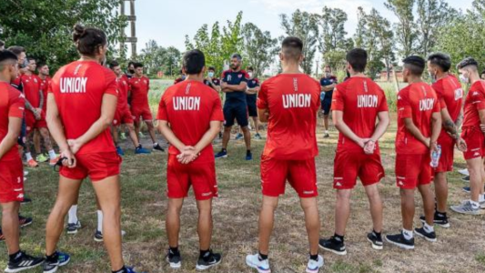 Unión arrancó la pretemporada con 27 jugadores y 2 positivos de Covid