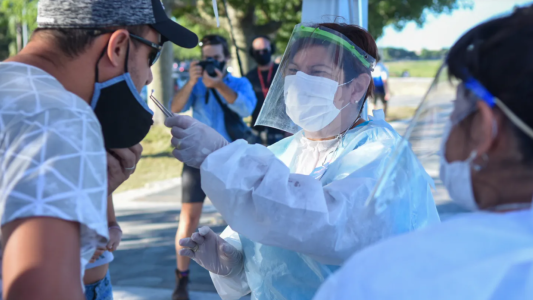 La positividad en los testeos de la ciudad supera el 50%