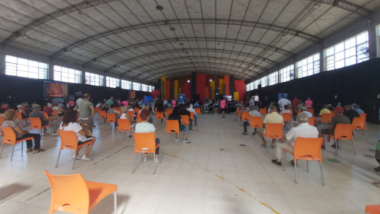 Este viernes se colocarán terceras dosis en los vacunatorios de la ciudad