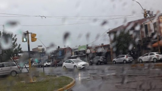 La lluvia copiosa podría extenderse durante todo el martes en Santa Fe
