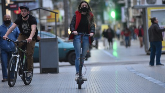 "Esta enorme contagiosidad quizá nos genere una inmunidad imprescindible"