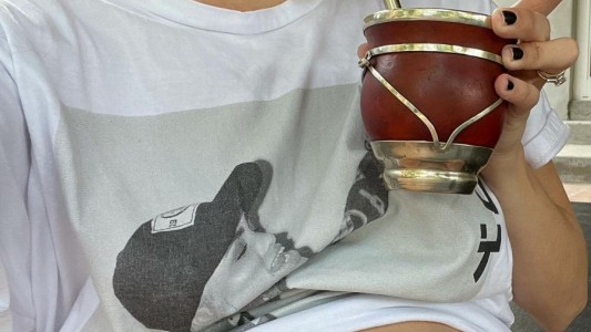 Con una foto sexy, Evaluna Montaner mostró su pancita de embarazada