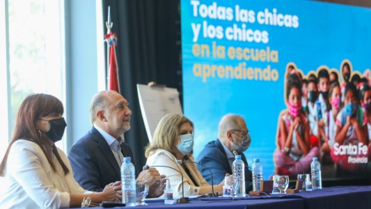 Perotti: "No nos puede quedar un solo chico o chica fuera de la escuela"