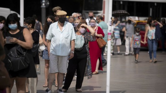 Argentina reportó 4.450 contagios y 93 fallecidos en las últimas 24 horas