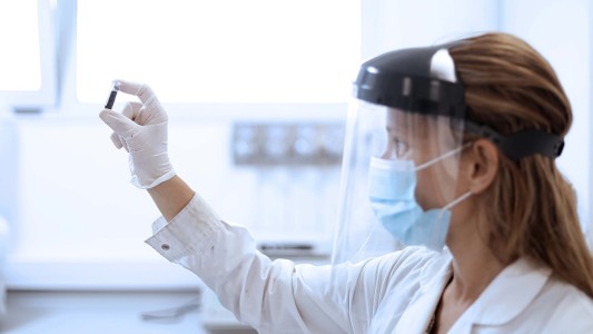 Covid-19: Se reportaron solo 353 casos positivos en las últimas horas en Santa Fe