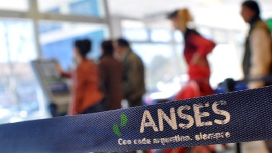 Oficializaron el aumento para jubilaciones y beneficiarios de AUH