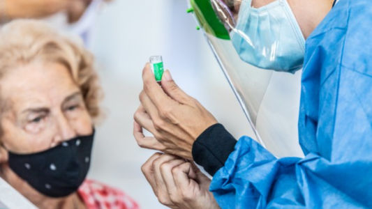 Este martes habrá vacunación libre en la Esquina Encendida y La Redonda