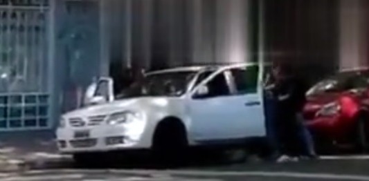 Violación en "manada" en un auto en Palermo: así rescataron vecinos a la víctima