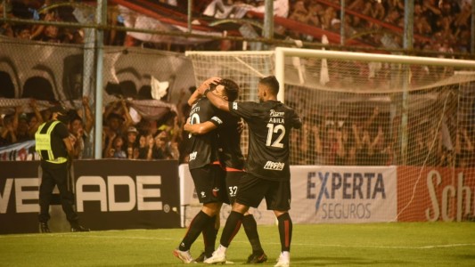 No le sobró nada: Colón dejó en el camino a Sportivo Peñarol en Copa Argentina