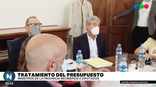 Tratamiento del Presupuesto: Los ministros Walter Agosto, Marcos Corach y Celia Arena se reunieron con diputados provinciales