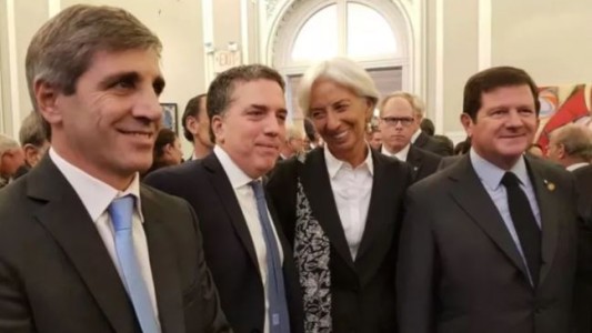 Denuncian por envío ilegal de dólares al exterior a Dujovne, gestor de la deuda con el FMI