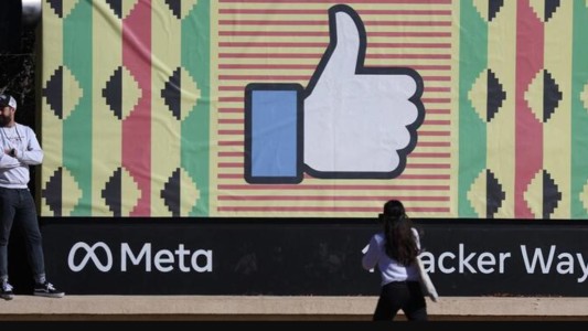 Facebook flexibiliza sus normas y permite declaraciones como "muerte a los invasores rusos"