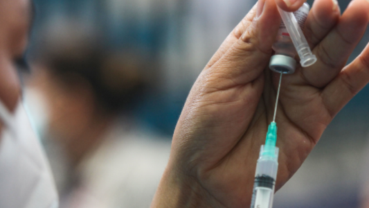 Coronavirus: Este martes se aplicarán cuartas dosis en la Esquina Encendida