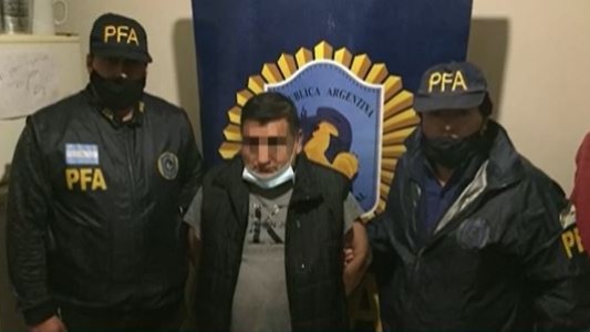 Detienen a un hombre que se hacía pasar por médico para comercializar recetas