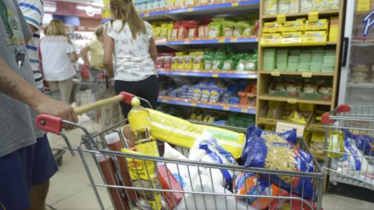 Los comercios deberán informar los precios de 70 productos de la canasta básica